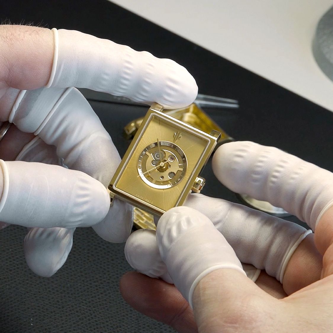 The Precision of Rectangular Watches: Swiss Craftsmanship